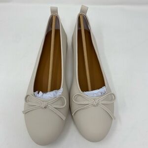 NEW - Women’s Windy Hidden Wedge Flat Size 8.5